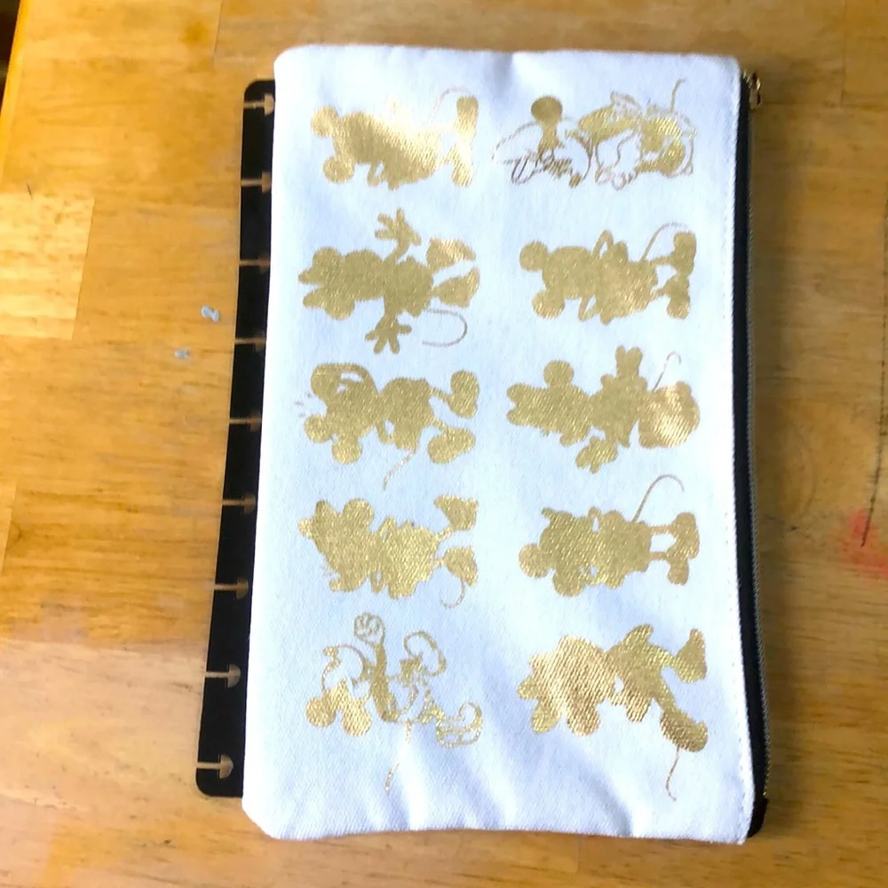 Pen 🖊️ pouch